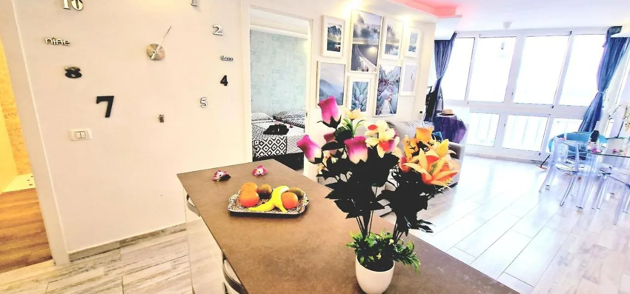 Luxury Ocean View 1 Bedroom Playa de las Americas  Holiday home Playa de las Americas (Tenerife)